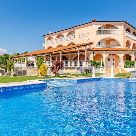 ميدولين Villa Natalija المظهر الخارجي الصورة
